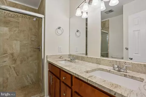 Bath - 10804 Douglas Ave, Silver Spring, MD 20902 photo 2 of 5
