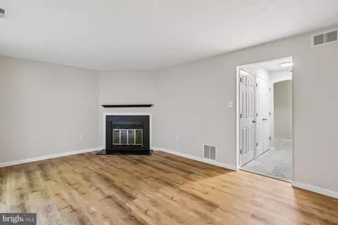 Living - 10804 Douglas Ave, Silver Spring, MD 20902 photo 7 of 9