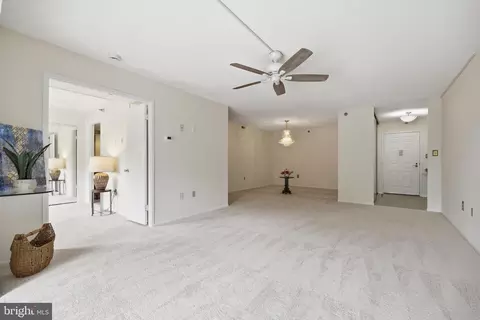 Living - 15115 Interlachen Dr #3-215, Silver Spring, MD 20906 photo 2 of 3