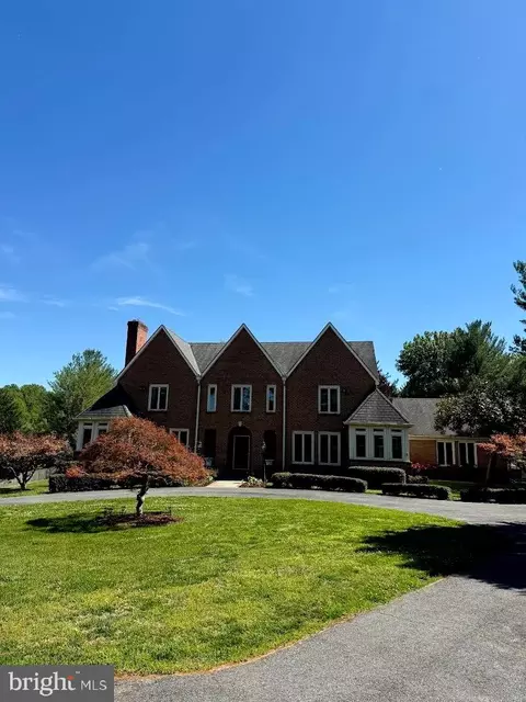 30 Piney Meetinghouse Ct, Potomac, MD 20854