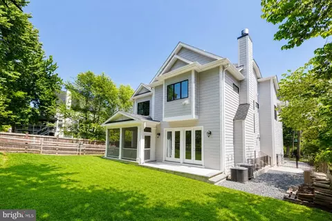 Exterior - 8018 Takoma Ave, Silver Spring, MD 20910 photo 6 of 10