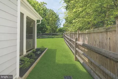 Exterior - 8018 Takoma Ave, Silver Spring, MD 20910 photo 5 of 10