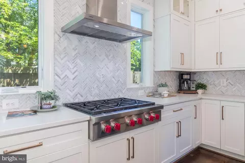 Kitchen - 8018 Takoma Ave, Silver Spring, MD 20910 photo 4 of 7