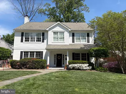 5909 Madawaska Rd, Bethesda, MD 20816