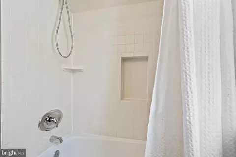 Bath - 816 Gist Ave, Silver Spring, MD 20910 photo 5 of 5