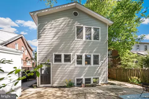 Exterior - 816 Gist Ave, Silver Spring, MD 20910 photo 4 of 8