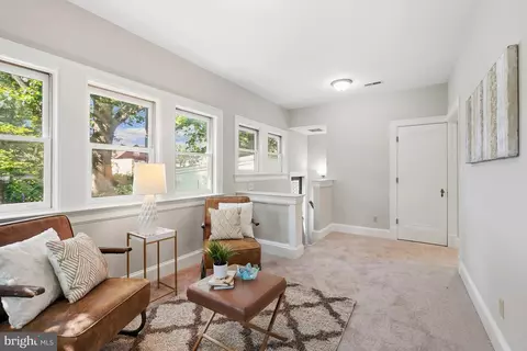 Entry Way - 816 Gist Ave, Silver Spring, MD 20910 photo 4 of 7