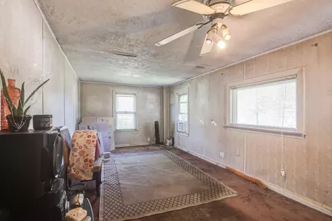 Other - 8906 Pennsylvania Ave, Silver Spring, MD 20910 photo 2 of 8