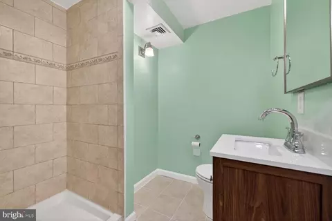 Bath - 13105 Jingle Ln, Silver Spring, MD 20906 photo 4 of 4