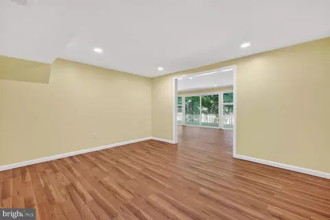 Living - 13105 Jingle Ln, Silver Spring, MD 20906 photo 5 of 9