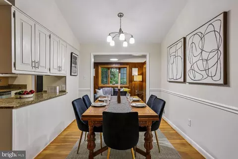 Dining - 907 Hoyt St, Silver Spring, MD 20902 photo 1 of 6