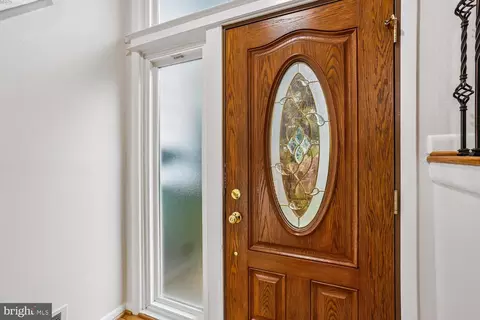 Entry Way - 907 Hoyt St, Silver Spring, MD 20902 photo 1 of 7