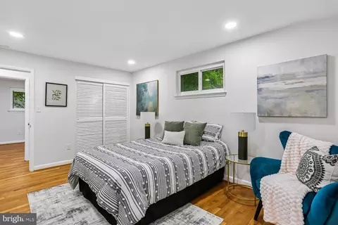 Bedroom - 907 Hoyt St, Silver Spring, MD 20902 photo 3 of 6