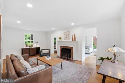 Living - 9601 Bruce Dr, Silver Spring, MD 20901 photo 1 of 2