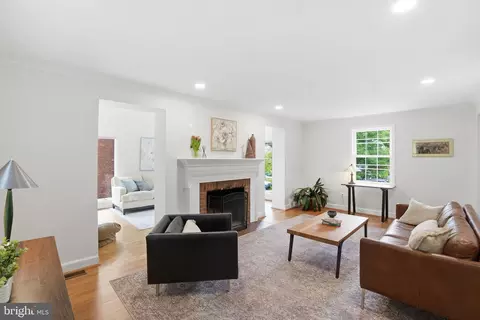 Living - 9601 Bruce Dr, Silver Spring, MD 20901 photo 2 of 2
