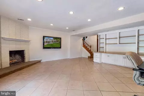 Living - 13925 Shannon Dr, Silver Spring, MD 20904 photo 3 of 3