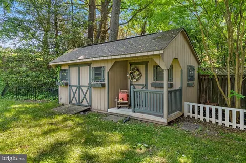 Exterior - 13925 Shannon Dr, Silver Spring, MD 20904 photo 7 of 7