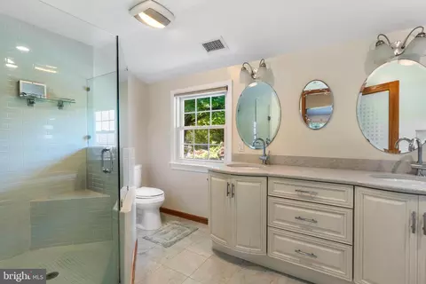 Bath - 13925 Shannon Dr, Silver Spring, MD 20904 photo 1 of 6