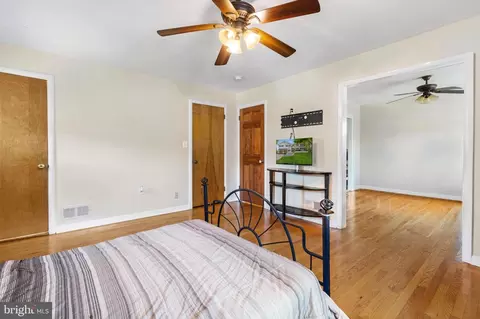 Bedroom - 13925 Shannon Dr, Silver Spring, MD 20904 photo 4 of 6