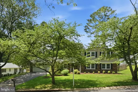 Exterior - 14005 Bethpage Ln, Silver Spring, MD 20906 photo 2 of 5