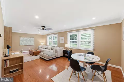 Living - 14005 Bethpage Ln, Silver Spring, MD 20906 photo 2 of 3