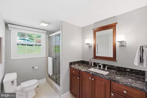 Bath - 14005 Bethpage Ln, Silver Spring, MD 20906 photo 1 of 3