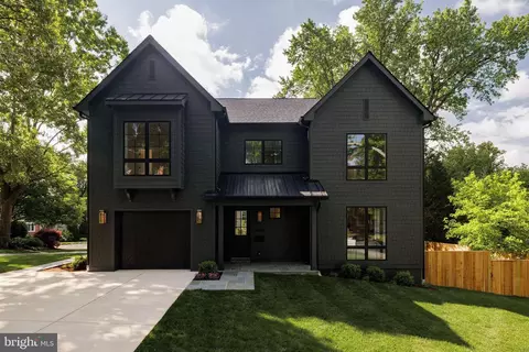 3400 Coquelin Ter, Chevy Chase, MD 20815
