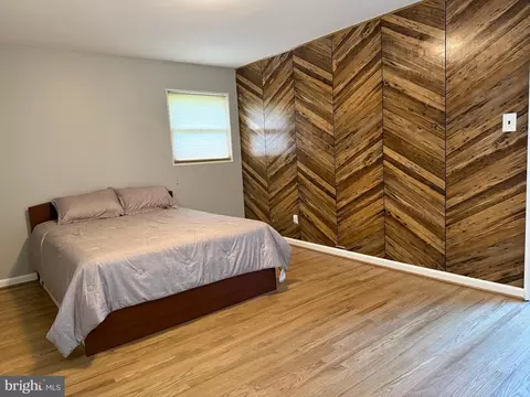 Bedroom - 2016 Cascade Rd, Silver Spring, MD 20902 photo 2 of 4