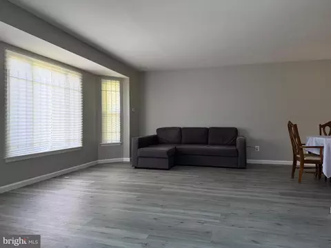 2016 Cascade Rd, Silver Spring, MD 20902