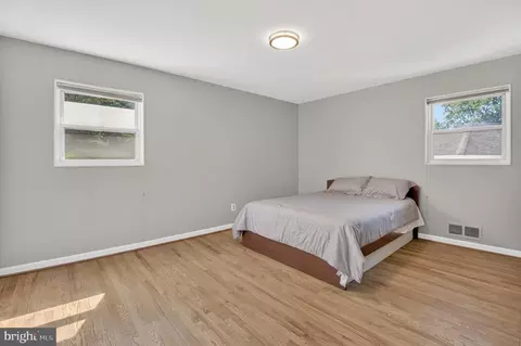 Bedroom - 2016 Cascade Rd, Silver Spring, MD 20902 photo 2 of 4