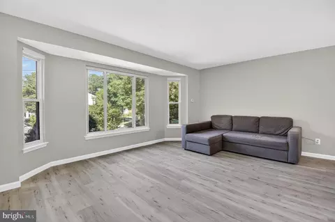 Living - 2016 Cascade Rd, Silver Spring, MD 20902 photo 1 of 2