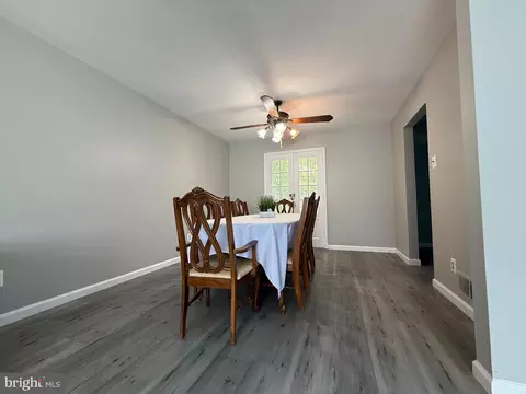 Dining - 2016 Cascade Rd, Silver Spring, MD 20902 photo 2 of 2