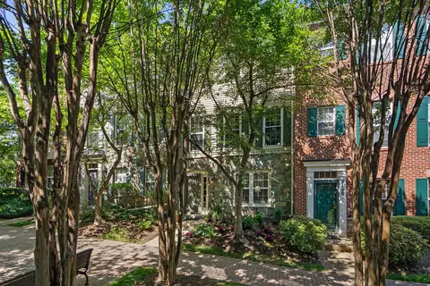 Exterior - 2128 Darcy Green Pl, Silver Spring, MD 20910 photo 3 of 5