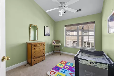 Bedroom - 2128 Darcy Green Pl, Silver Spring, MD 20910 photo 5 of 5