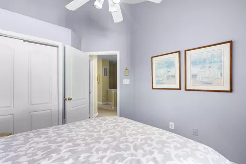 Bedroom - 2128 Darcy Green Pl, Silver Spring, MD 20910 photo 4 of 5