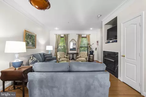 Living - 2128 Darcy Green Pl, Silver Spring, MD 20910 photo 1 of 3