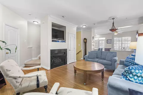 Living - 2128 Darcy Green Pl, Silver Spring, MD 20910 photo 3 of 3