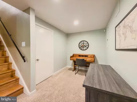 Entry Way - 1514 Ainsley Rd, Silver Spring, MD 20904 photo 2 of 3
