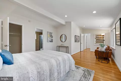 Bedroom - 300 Gilsan Ct, Silver Spring, MD 20902 photo 5 of 19