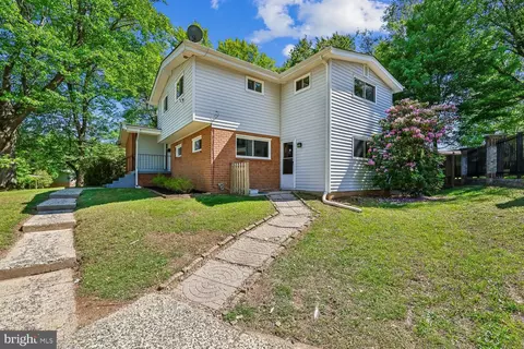 Exterior - 300 Gilsan Ct, Silver Spring, MD 20902 photo 19 of 32
