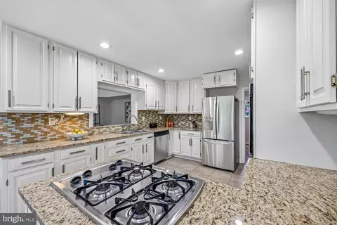 Kitchen - 300 Gilsan Ct, Silver Spring, MD 20902 photo 4 of 7