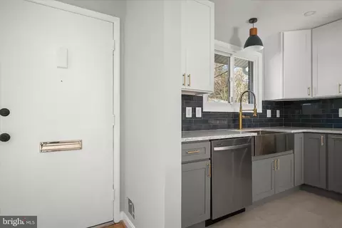 Entry Way - 9720 Hedin Dr, Silver Spring, MD 20903 photo 3 of 10