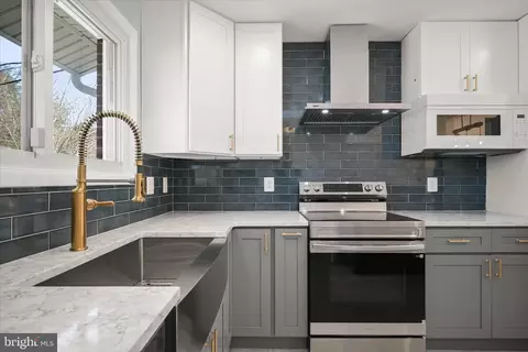 Kitchen - 9720 Hedin Dr, Silver Spring, MD 20903 photo 2 of 10