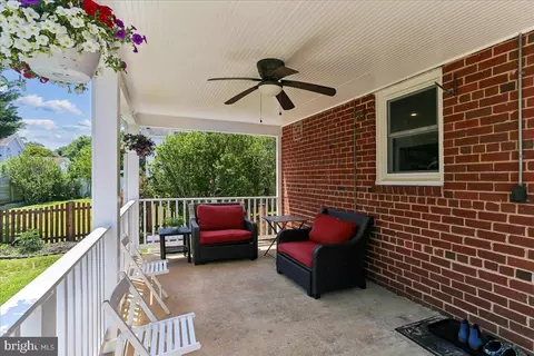 Exterior - 1504 Crest Rd, Silver Spring, MD 20902 photo 8 of 16