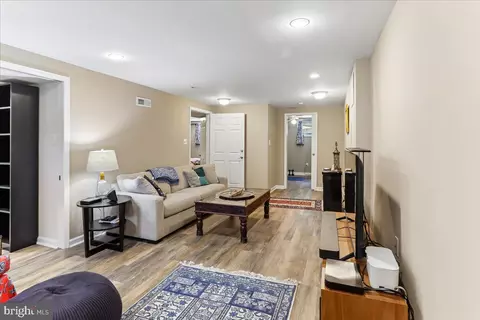 Entry Way - 1504 Crest Rd, Silver Spring, MD 20902 photo 7 of 7