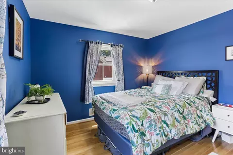 Bedroom - 1504 Crest Rd, Silver Spring, MD 20902 photo 2 of 7