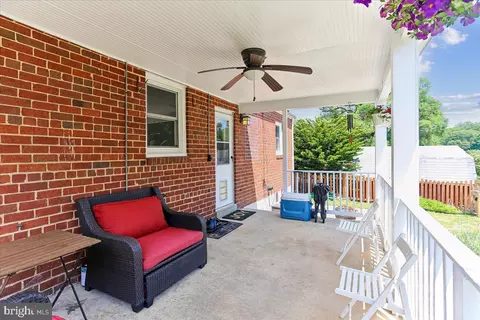 Exterior - 1504 Crest Rd, Silver Spring, MD 20902 photo 3 of 16
