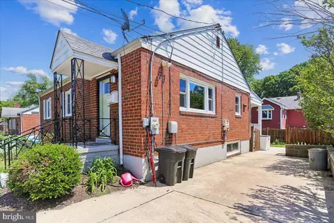 Exterior - 1504 Crest Rd, Silver Spring, MD 20902 photo 13 of 16