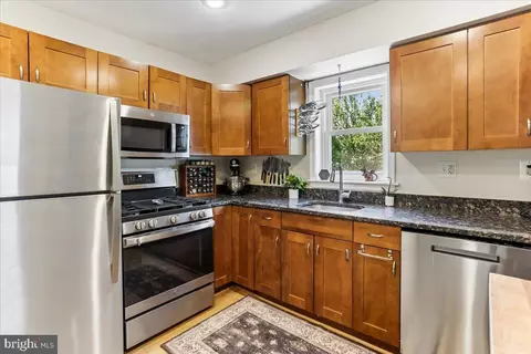 Kitchen - 1504 Crest Rd, Silver Spring, MD 20902 photo 3 of 4