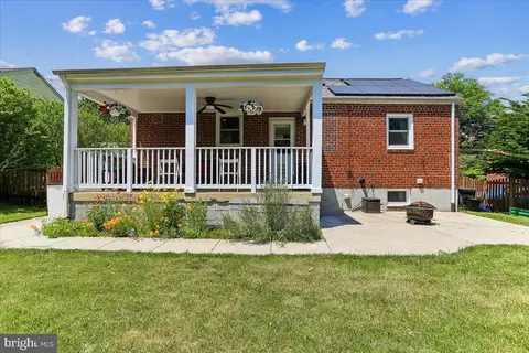 Exterior - 1504 Crest Rd, Silver Spring, MD 20902 photo 2 of 16